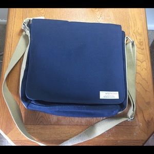 Messenger bag